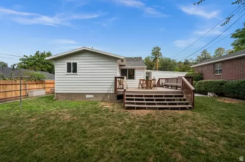 Exterior - 1716 E Woodside Dr, Holladay, UT 84124 photo 4 of 8