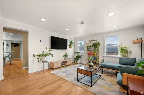 Living - 1716 E Woodside Dr, Holladay, UT 84124 photo 2 of 2