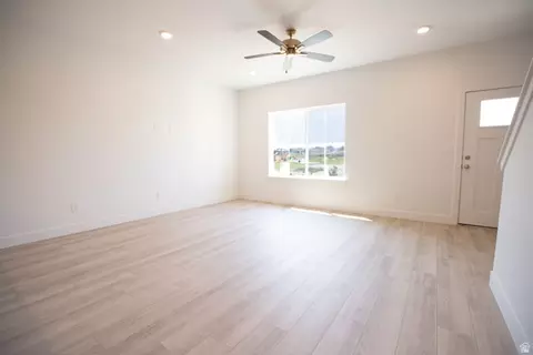 Living - 528 E 640 N #102, Salem, UT 84653 photo 1 of 2