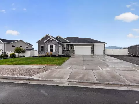 597 S Chan Dr, Grantsville, UT 84029