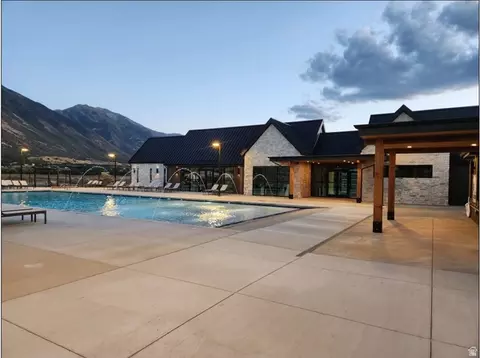 Exterior - 1936 E Corriente Dr #1298, Salem, UT 84653 photo 2 of 3