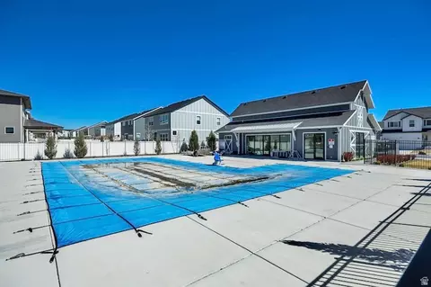 Exterior - 642 E Garden Grove Dr #337, Eagle Mountain, UT 84005 photo 4 of 4