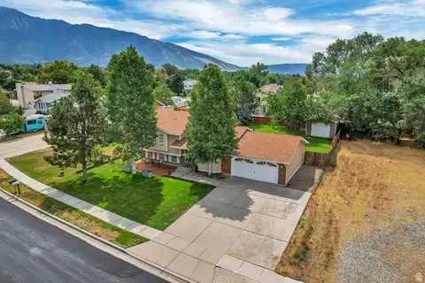 View/Area - 1028 E Annabelle Ln S, Sandy, UT 84094 photo 10 of 19