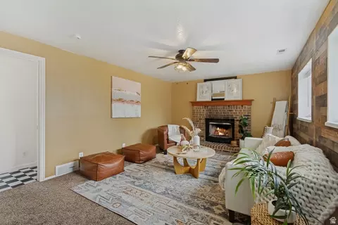 Living - 1028 E Annabelle Ln S, Sandy, UT 84094 photo 4 of 4