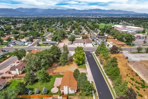 View/Area - 1028 E Annabelle Ln S, Sandy, UT 84094 photo 12 of 19