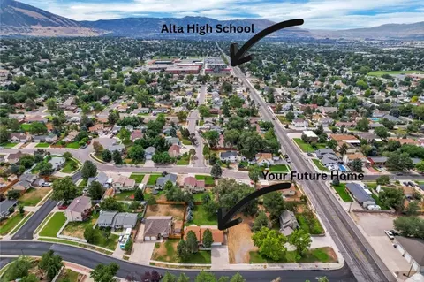 View/Area - 1028 E Annabelle Ln S, Sandy, UT 84094 photo 4 of 19