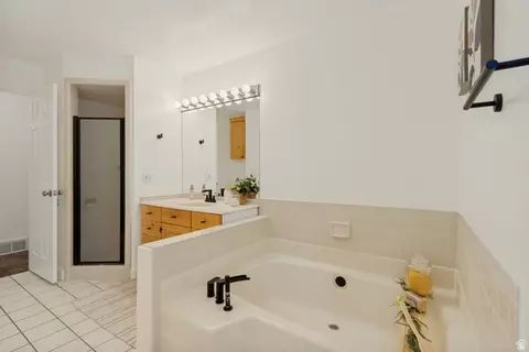 Bath - 1028 E Annabelle Ln S, Sandy, UT 84094 photo 1 of 4