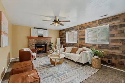 Living - 1028 E Annabelle Ln S, Sandy, UT 84094 photo 3 of 4