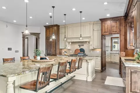 Kitchen - 1468 E Box Elder Dr, Alpine, UT 84004 photo 2 of 7