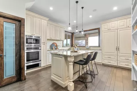 Kitchen - 1468 E Box Elder Dr, Alpine, UT 84004 photo 4 of 7