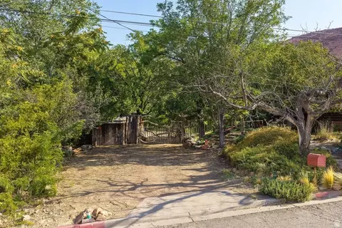 Exterior - 85 E 300 N, Moab, UT 84532 photo 2 of 22