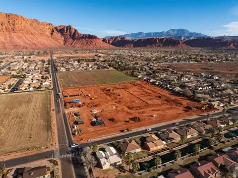 View/Area - 336 S 440 E, Ivins, UT 84738 photo 1 of 5