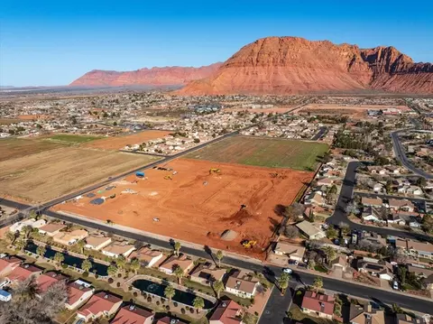 View/Area - 336 S 440 E, Ivins, UT 84738 photo 2 of 5