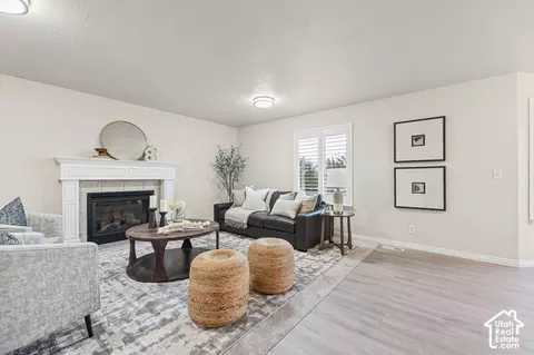 4144 S Schooner Dr, Saratoga Springs, UT 84045