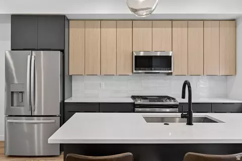 Kitchen - 527 W 620 N # 132, Centerville, UT 84014 photo 7 of 9