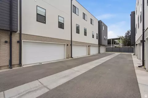 Exterior - 527 W 620 N # 132, Centerville, UT 84014 photo 6 of 9