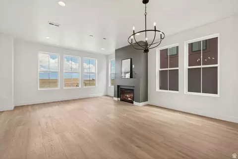 6893 W Gravel Cross Way S #290, West Jordan, UT 84081