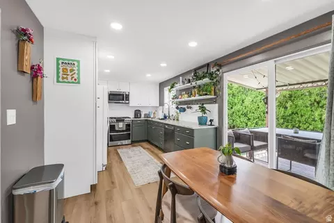 Kitchen - 128 S 1000 E, Layton, UT 84041 photo 1 of 3