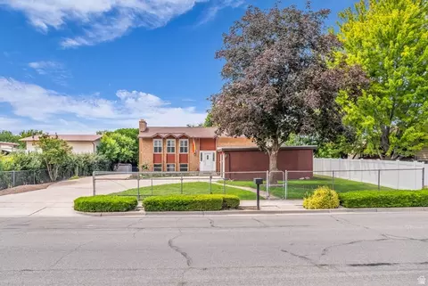 Exterior - 128 S 1000 E, Layton, UT 84041 photo 1 of 8