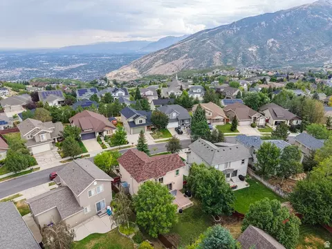 View/Area - 1890 E Oak Dr, Draper, UT 84020 photo 5 of 8