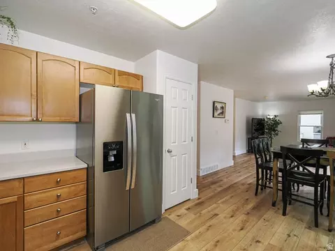 Kitchen - 1890 E Oak Dr, Draper, UT 84020 photo 4 of 4