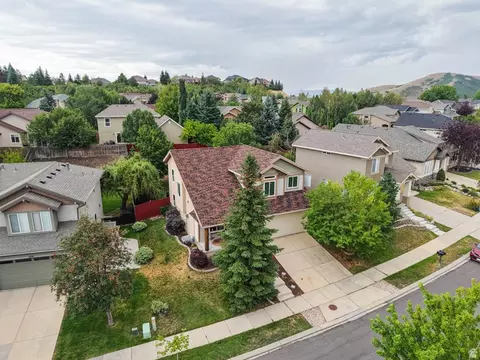 View/Area - 1890 E Oak Dr, Draper, UT 84020 photo 2 of 8