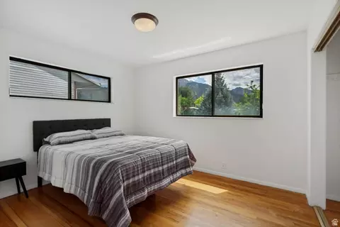 Bedroom - 2067 E Sahara Dr, Holladay, UT 84124 photo 1 of 7