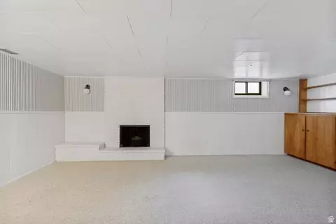 Living - 2067 E Sahara Dr, Holladay, UT 84124 photo 4 of 6