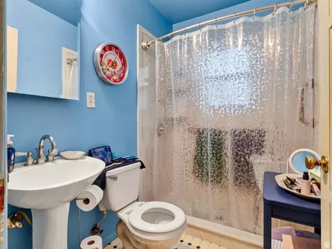 Bath - 1963 Brinker Ave, Ogden, UT 84401 photo 1 of 1
