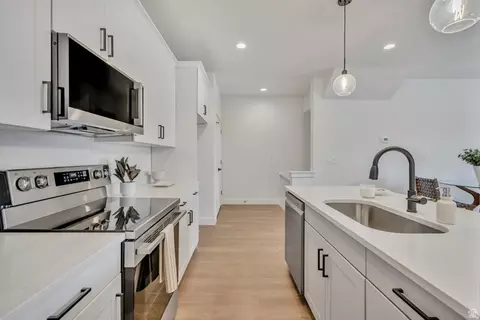 Kitchen - 7613 S 300 E, Midvale, UT 84047 photo 2 of 2