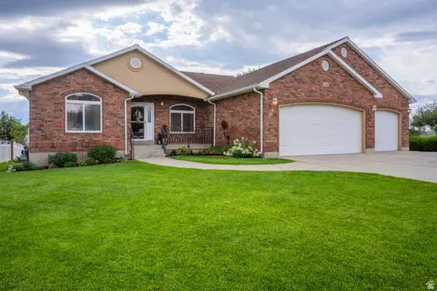 9651 S Wood Vista Cir, South Jordan, UT 84009