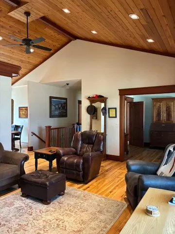 Living - 581 S 700 St E, Spring City, UT 84662 photo 3 of 4