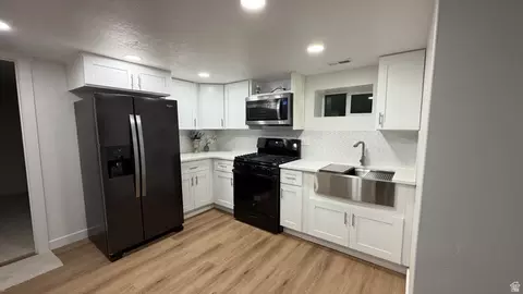Kitchen - 502 S Monroe Ave W, Ogden, UT 84404 photo 5 of 6