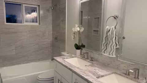 Bath - 502 S Monroe Ave W, Ogden, UT 84404 photo 2 of 4