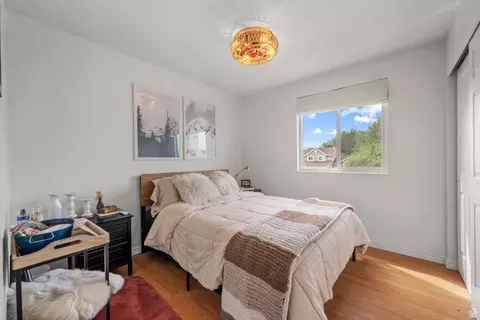 Bedroom - 592 Jim Bridger Dr, Centerville, UT 84014 photo 3 of 3