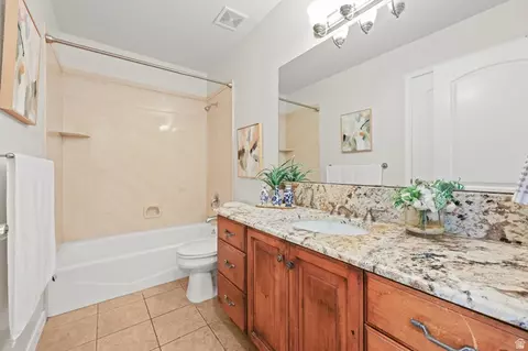 Bath - 4668 Bountiful Ridge Dr, Bountiful, UT 84010 photo 1 of 2