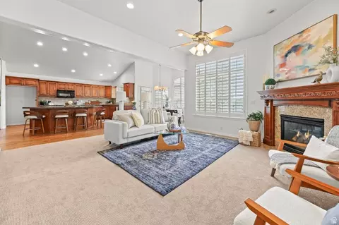 Living - 4668 Bountiful Ridge Dr, Bountiful, UT 84010 photo 1 of 4