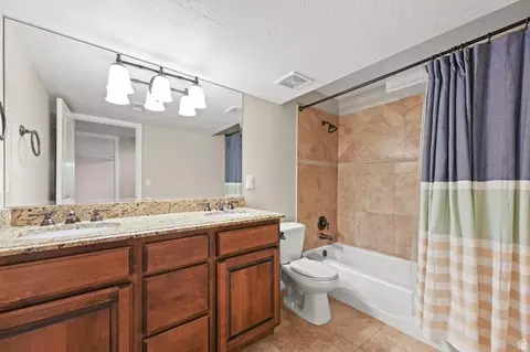 Bath - 4668 Bountiful Ridge Dr, Bountiful, UT 84010 photo 2 of 2