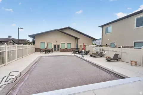 Exterior - 1736 W 300 S #B, Mapleton, UT 84664 photo 9 of 9