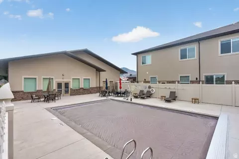 Exterior - 1736 W 300 S #B, Mapleton, UT 84664 photo 8 of 9