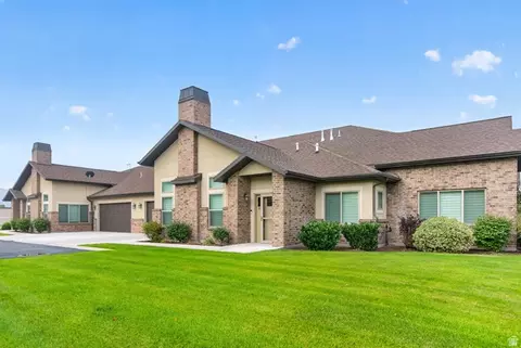Exterior - 1736 W 300 S #B, Mapleton, UT 84664 photo 3 of 9