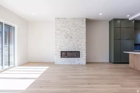 Living - 487 W Ascent Dr #215, Hideout, UT 84036 photo 6 of 7