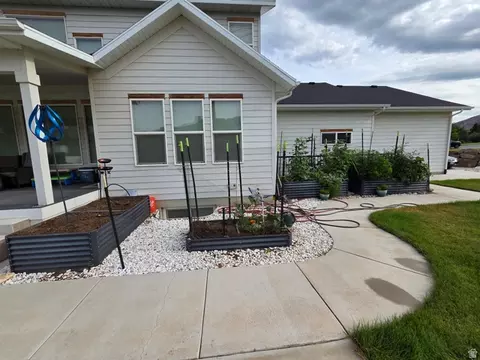 Exterior - 486 E Selman Dr, Salem, UT 84653 photo 23 of 27