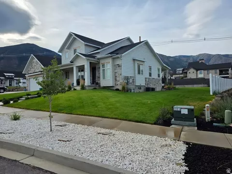 Exterior - 486 E Selman Dr, Salem, UT 84653 photo 4 of 27