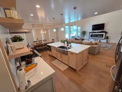 Kitchen - 486 E Selman Dr, Salem, UT 84653 photo 1 of 11