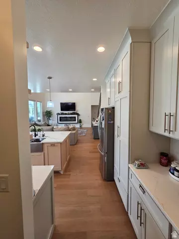 Entry Way - 486 E Selman Dr, Salem, UT 84653 photo 4 of 6