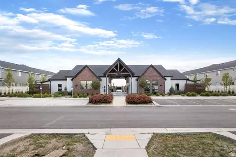 Exterior - 3410 N Sparrow Ln, Eagle Mountain, UT 84043 photo 5 of 7