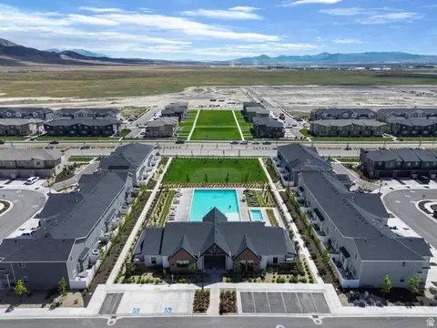 View/Area - 3410 N Sparrow Ln, Eagle Mountain, UT 84043 photo 7 of 9