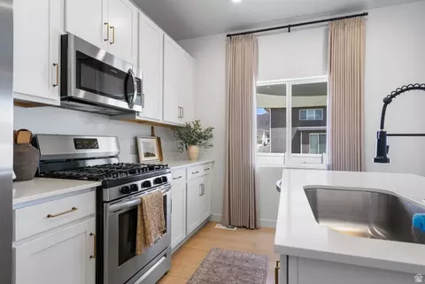 Kitchen - 3410 N Sparrow Ln, Eagle Mountain, UT 84043 photo 1 of 4