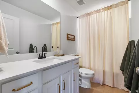 Bath - 3410 N Sparrow Ln, Eagle Mountain, UT 84043 photo 2 of 2